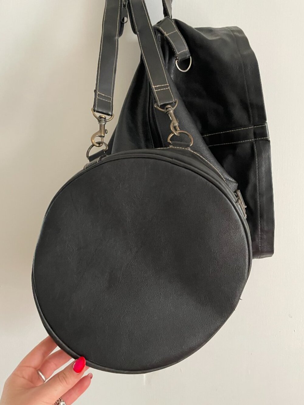 Convertible Bucket Bag - Backpack - Picture 7 of 10